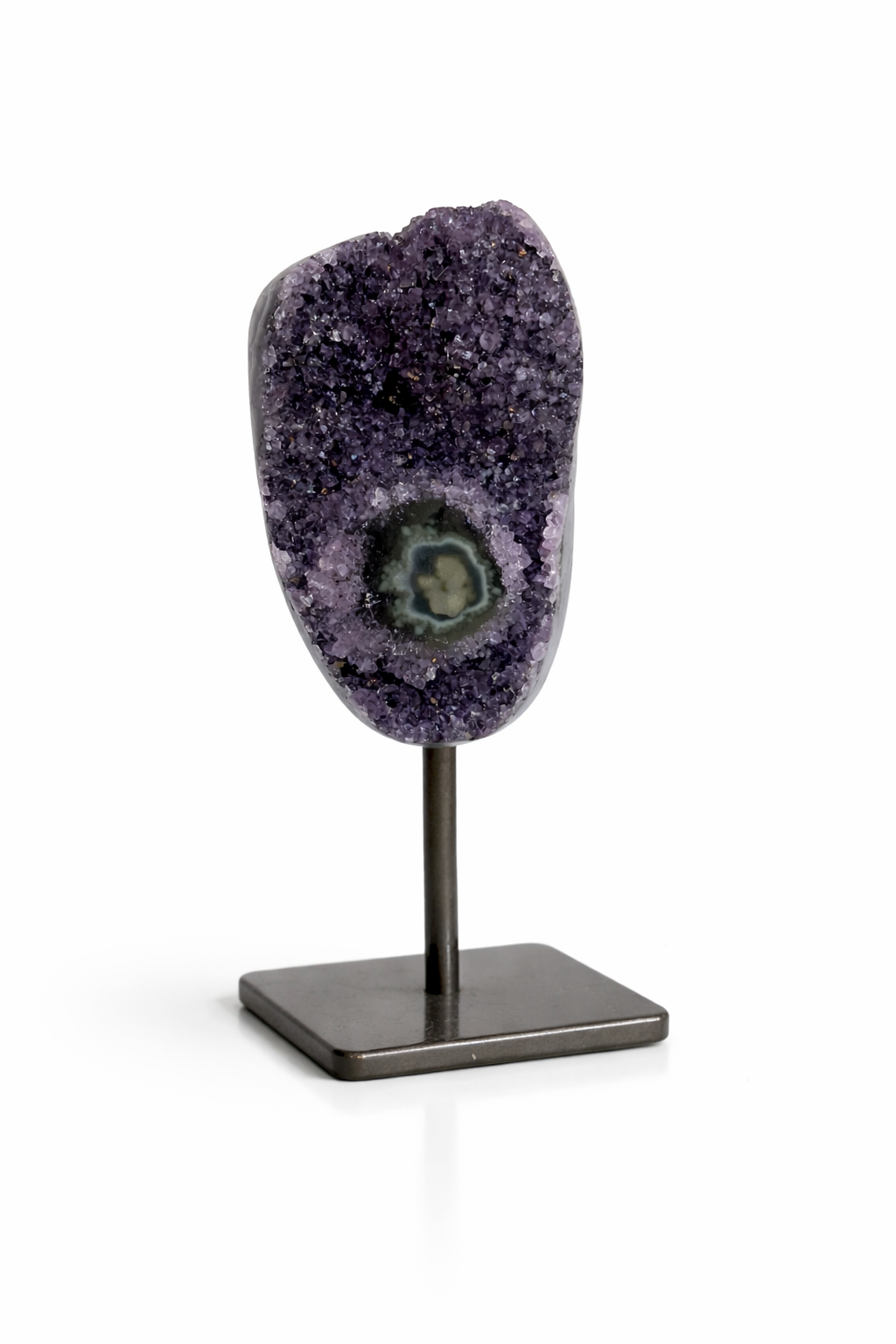Geoda de Amatista Natural con Base Metálica