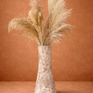 Florero artesanal con terracota textura arcilla y barro ( 28 X 8 CM )