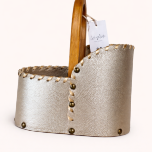 Matera Artesanal de Cuero Texturado Champagne y Madera