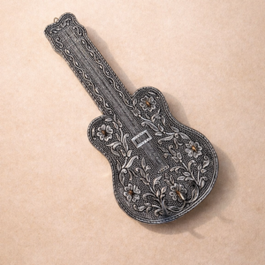 Porta llaves en forma de guitarra