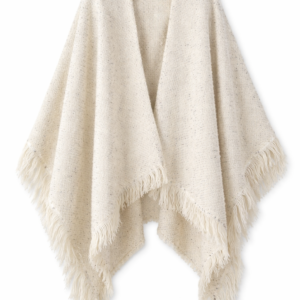 Ruana Tejida Blanca con pintas Negras y Flecos estilo Boho