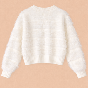 Suéter de felpa sobre fondo beige